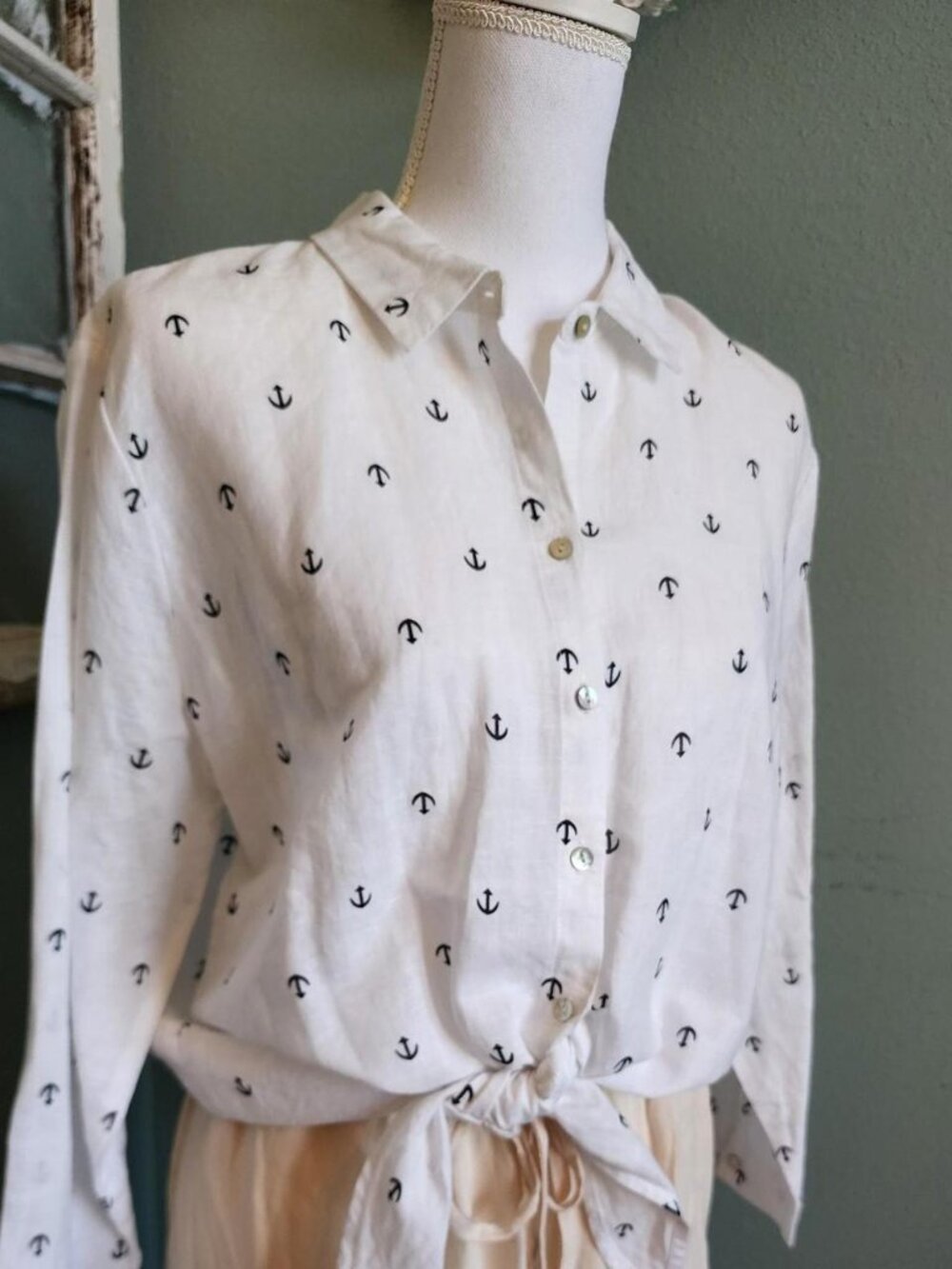 Women's White and Navy Anchor Button up tie Blouse Size Medium - Picture 5 of 8